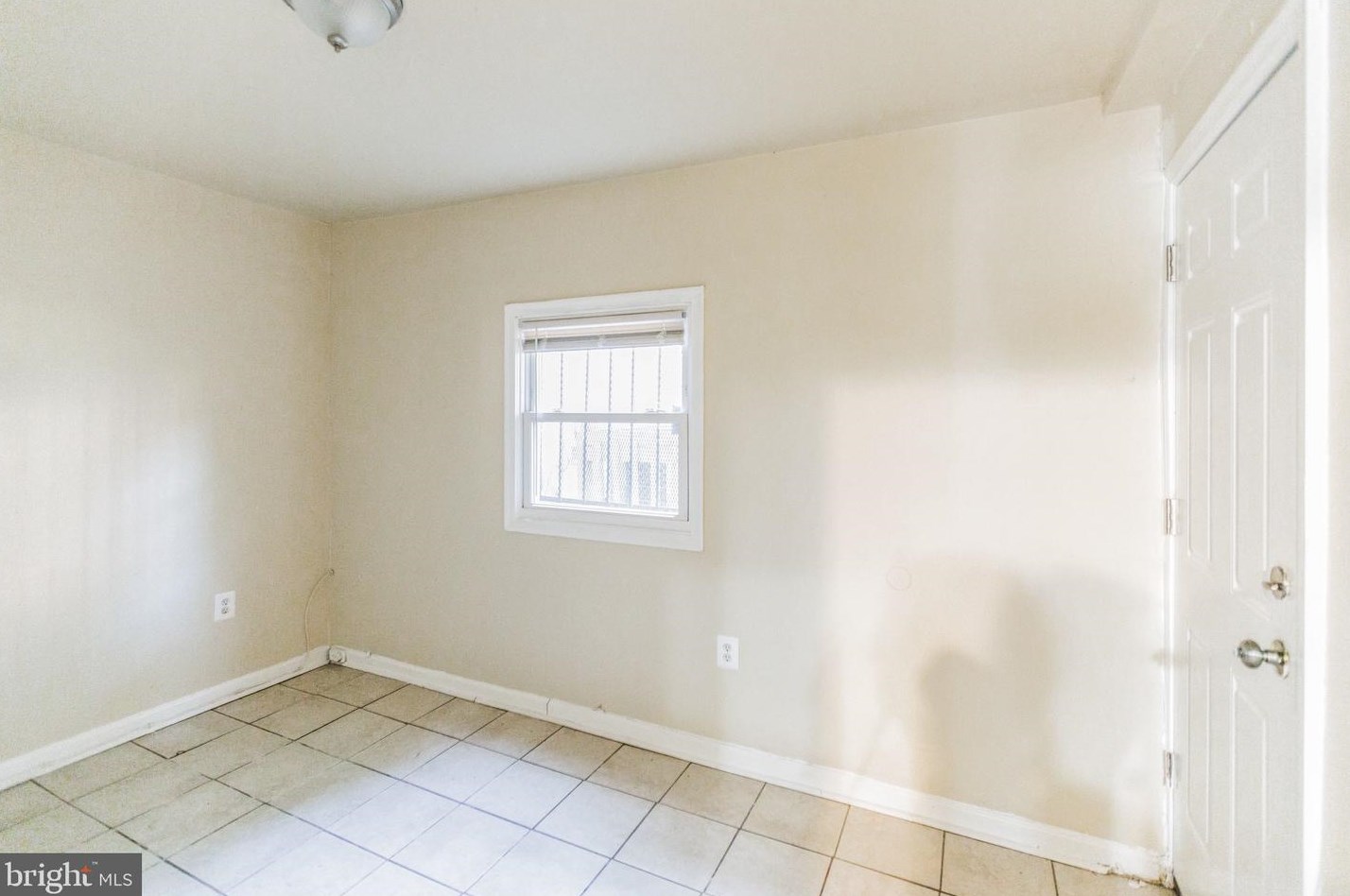 1255 Meigs Pl, Washington DC 20002-2411 exterior