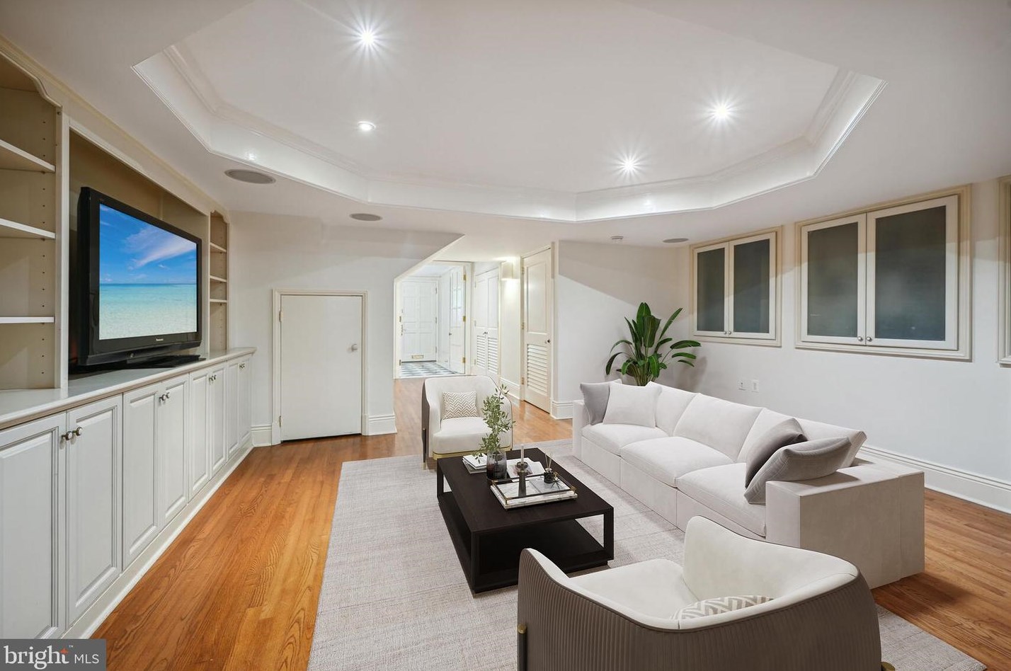 2204 Wyoming Ave, Washington DC  20008-3908 exterior