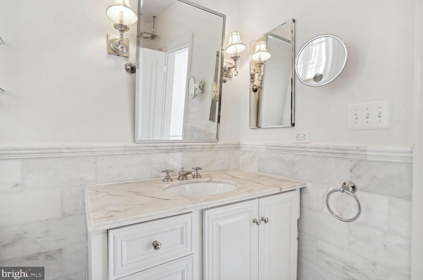 2204 Wyoming Ave, Washington DC  20008-3908 exterior