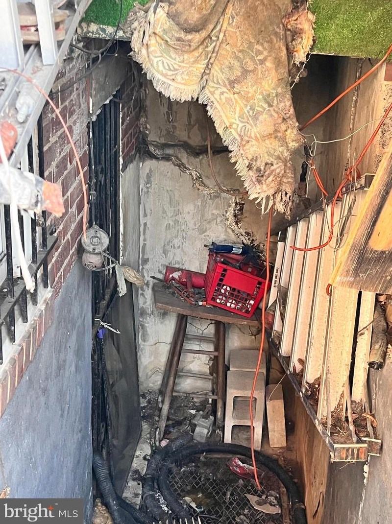 318 Eastern Ave, Washington DC  20019-2885 exterior