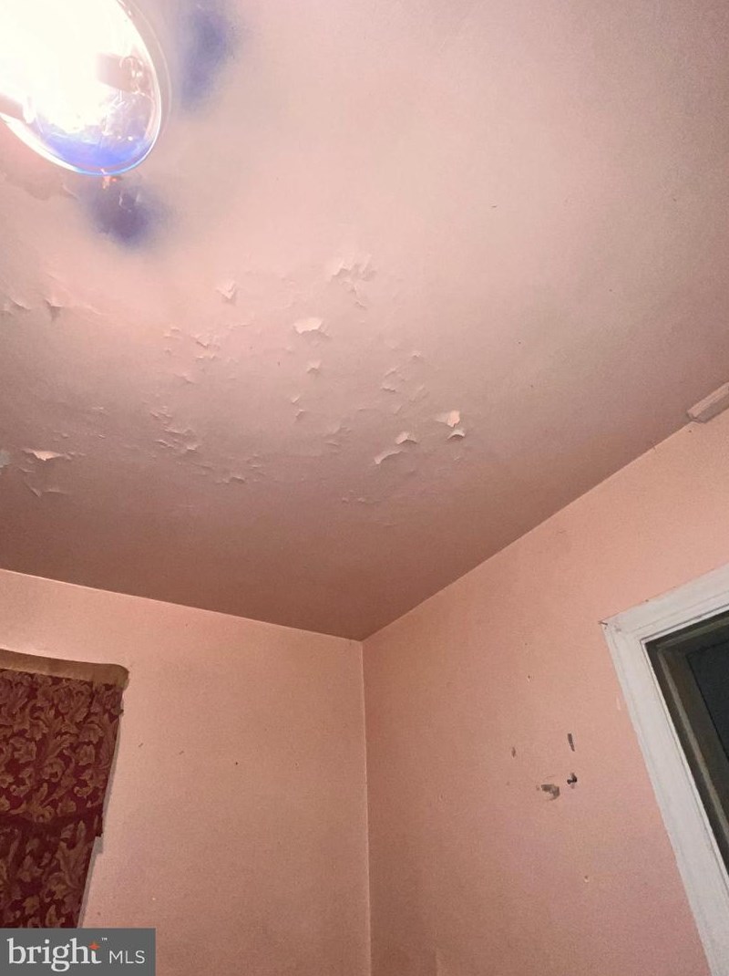 318 Eastern Ave, Washington DC  20019-2885 exterior