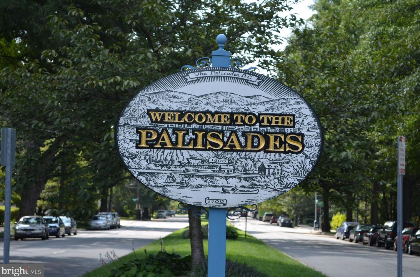 5050 Fulton St, Washington DC 20016-3447 exterior