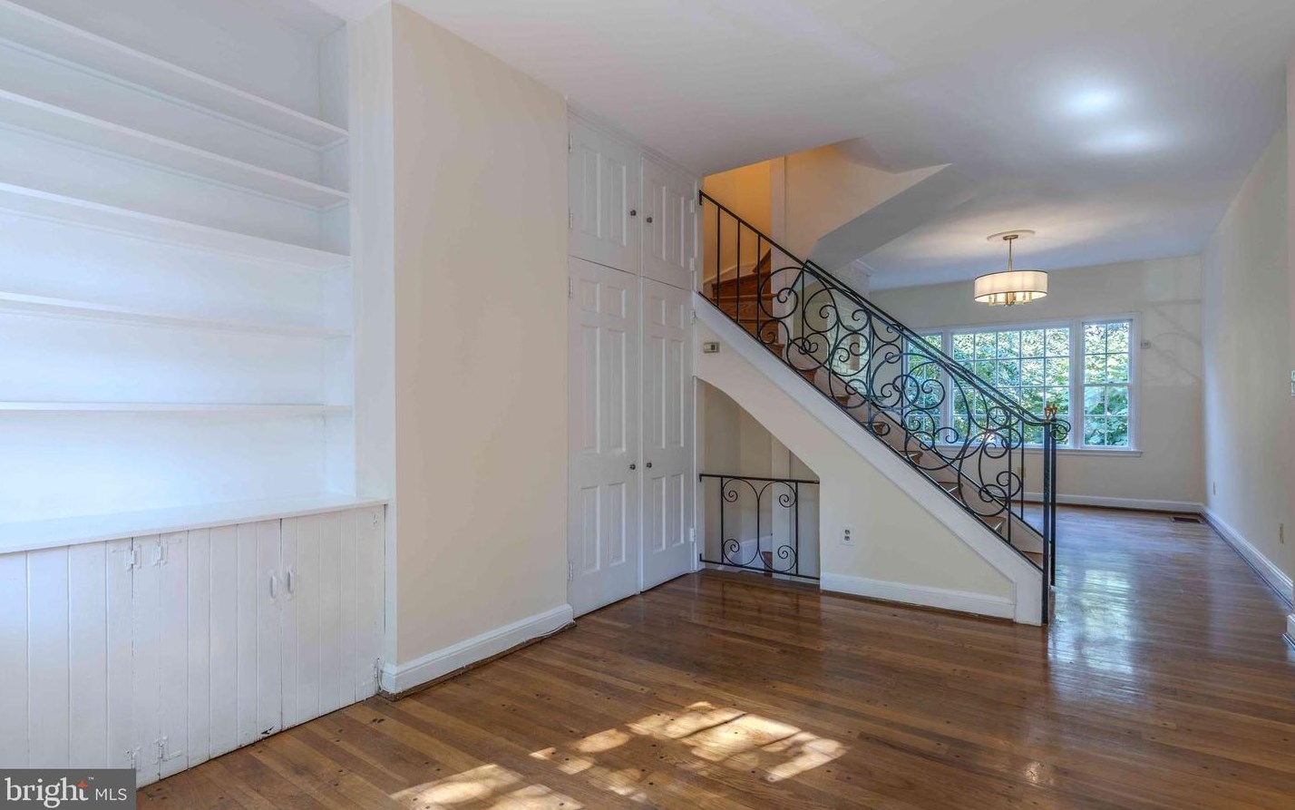 1060 30th St Nw, Washington, DC 20019