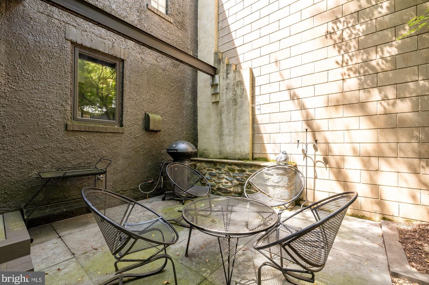 5169 Macarthur Blvd, Washington DC 20016-3315 exterior