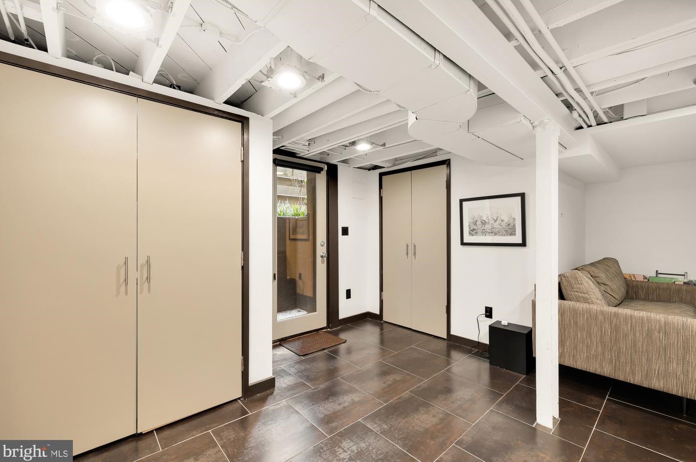 5169 Macarthur Blvd, Washington DC 20016-3315 exterior