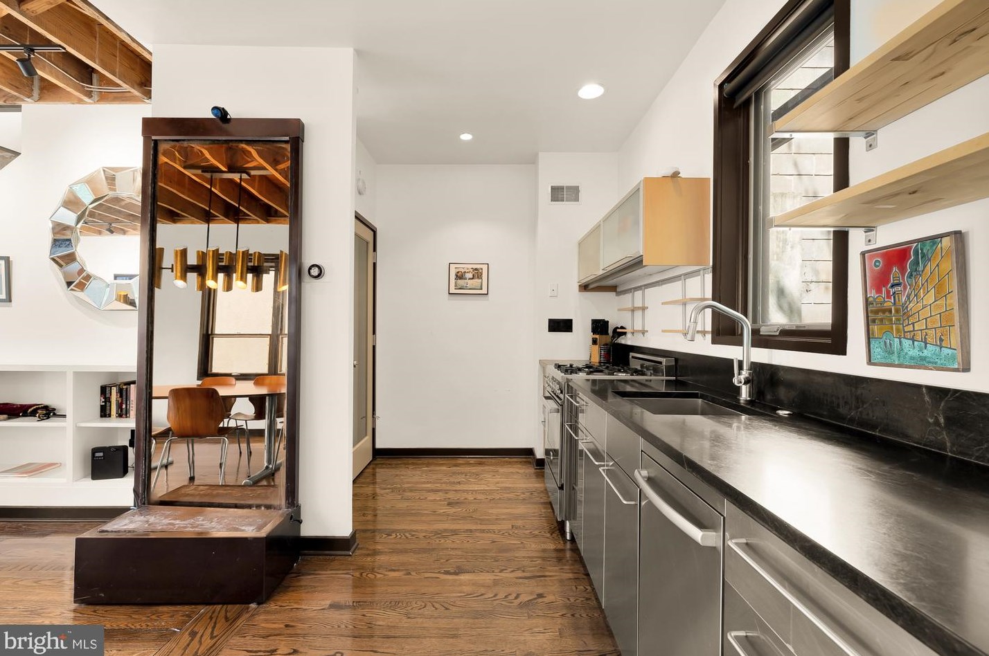 5169 Macarthur Blvd, Washington DC 20016-3315 exterior