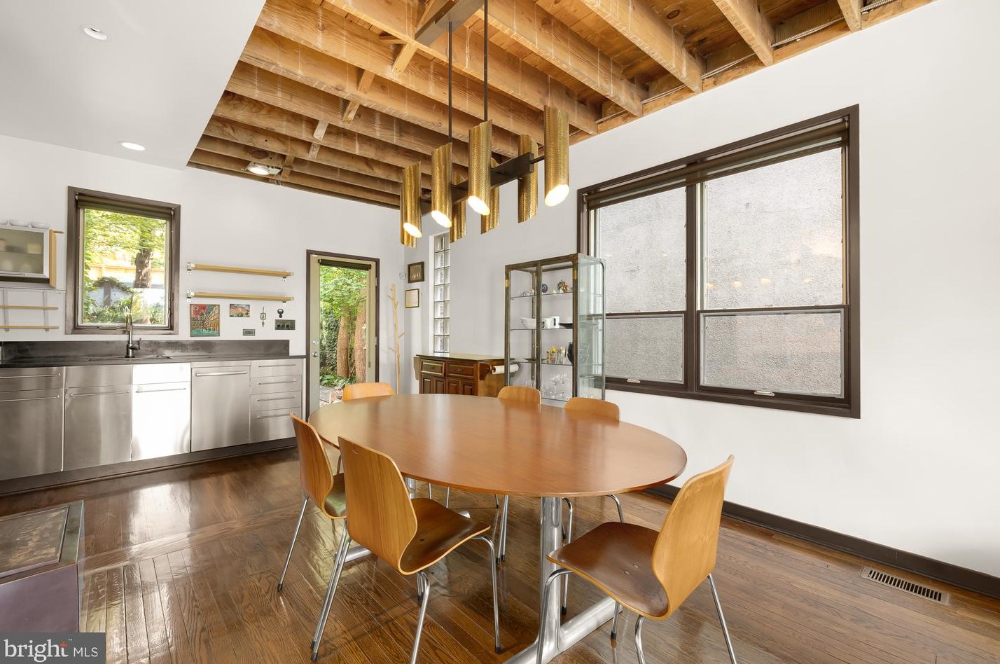 5169 Macarthur Blvd, Washington DC 20016-3315 exterior