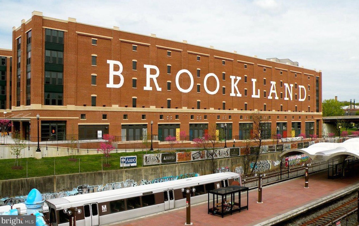 918 Evarts St, Washington DC  20018-1724 exterior