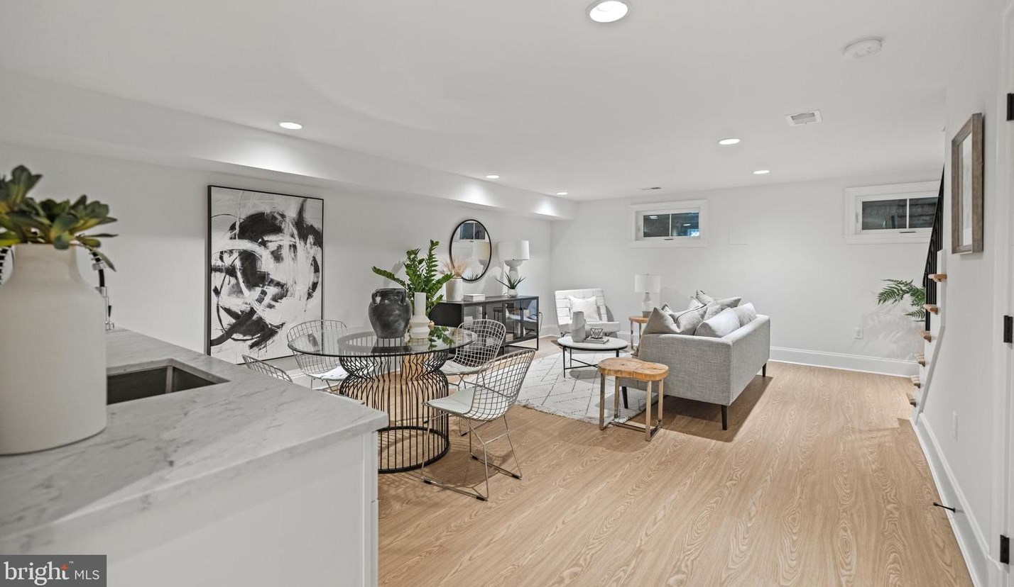 4814 Illinois Ave, Washington DC 20011-5925 exterior