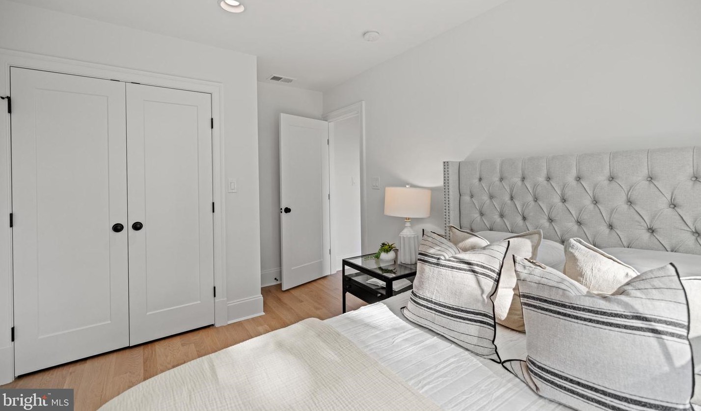 4814 Illinois Ave, Washington DC 20011-5925 exterior