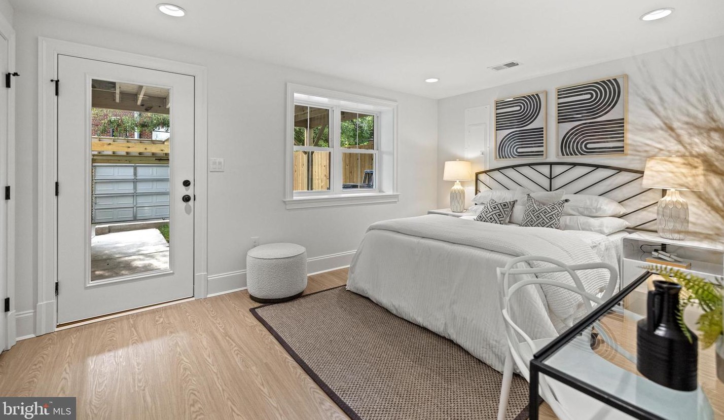 4814 Illinois Ave, Washington DC 20011-5925 exterior