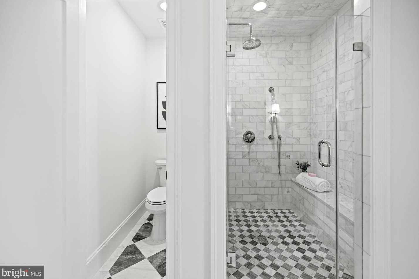 4814 Illinois Ave, Washington DC 20011-5925 exterior