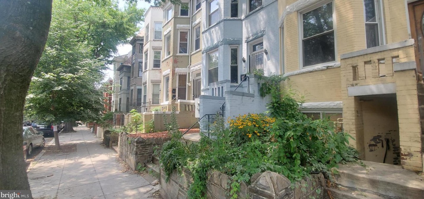 17 Quincy Pl, Washington DC 20001-1107 exterior