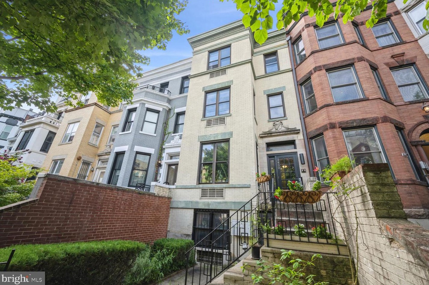 1450 Harvard St, Washington, DC 20009-4675
