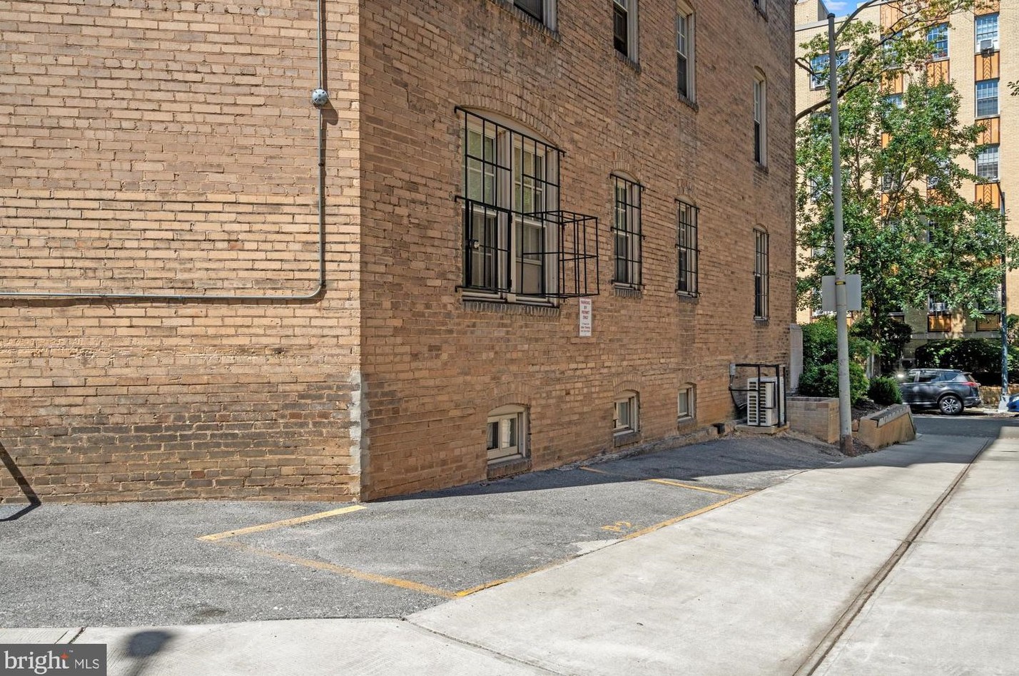 1910 Kalorama Rd, Washington DC  20009-1473 exterior