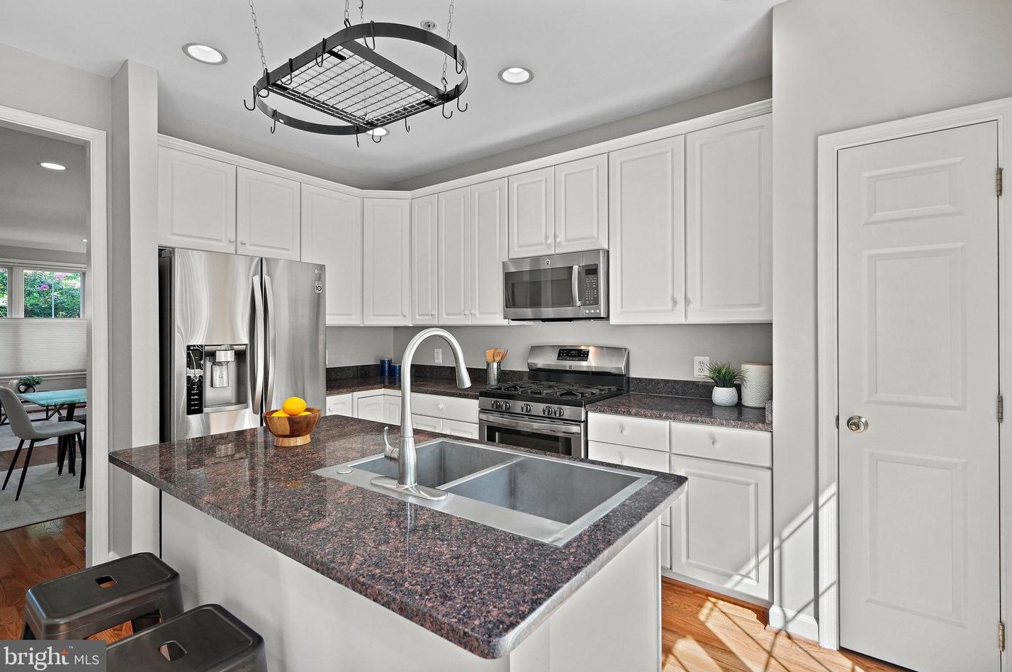 610 9, Washington DC 20024-2475 exterior