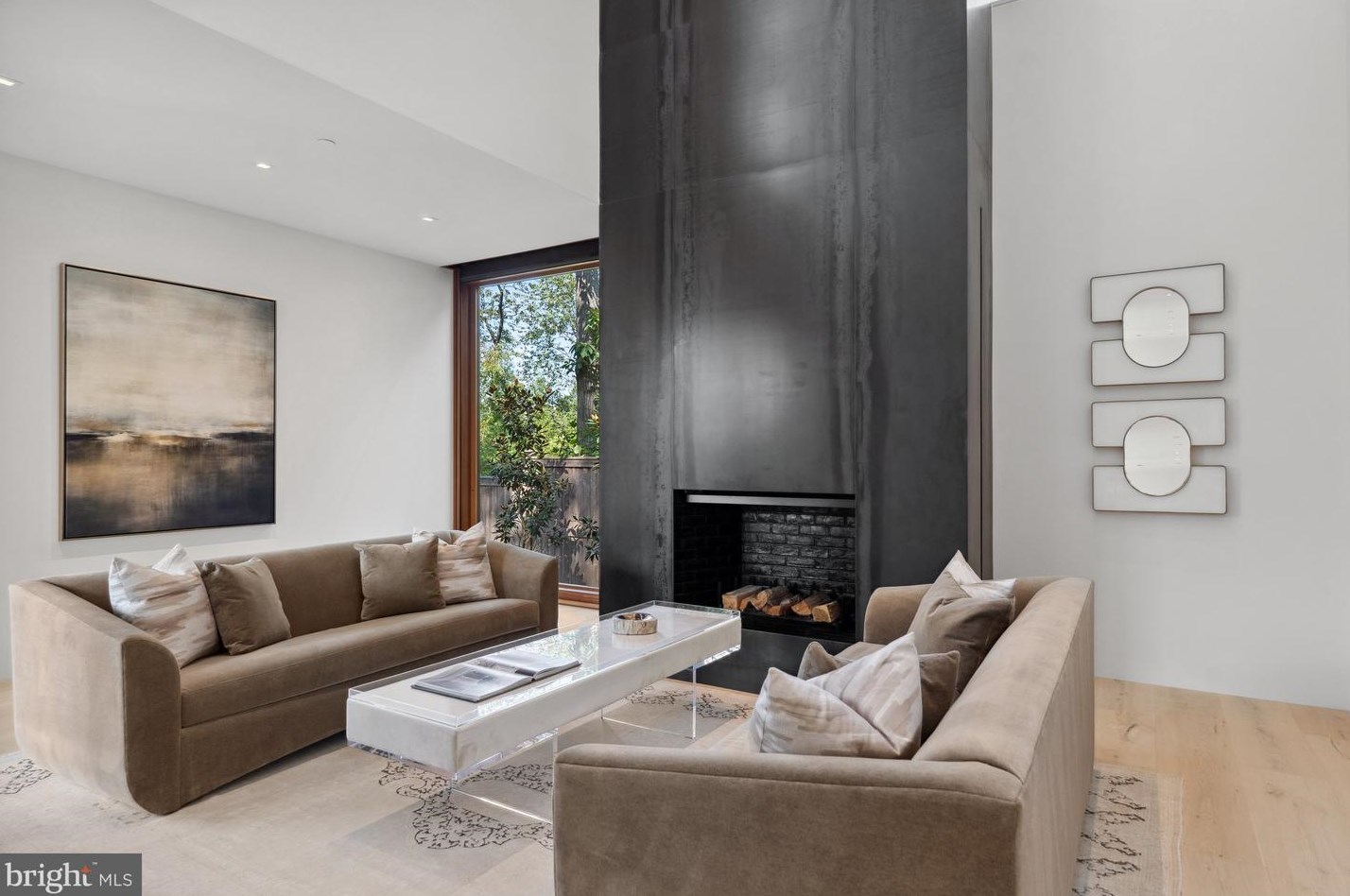 3131 Chain Brg Rd, Washington DC 20016-3301 exterior