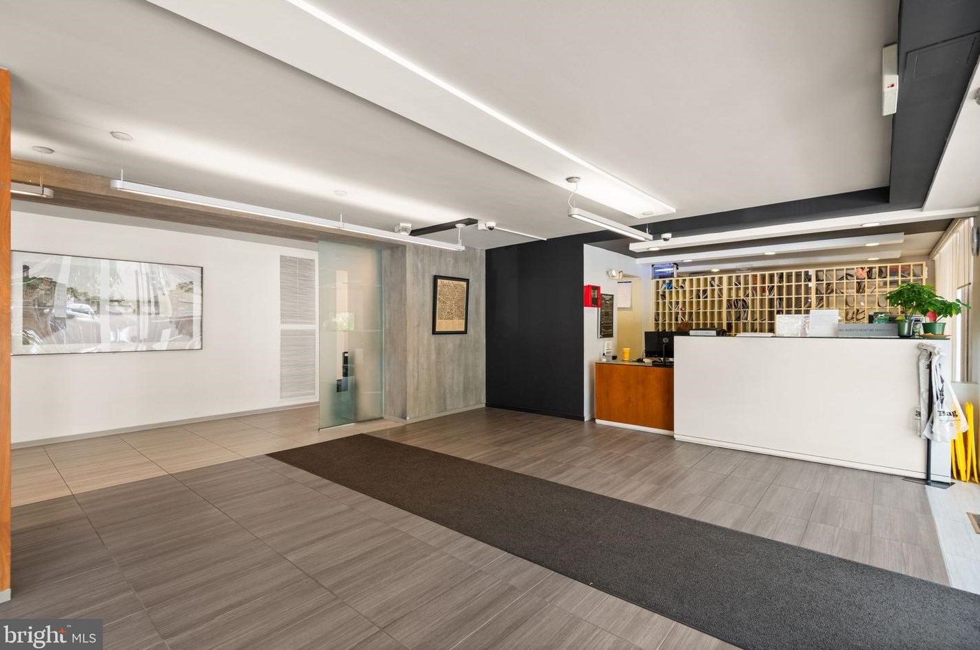 1545 18th St, Washington DC  20036-1345 exterior