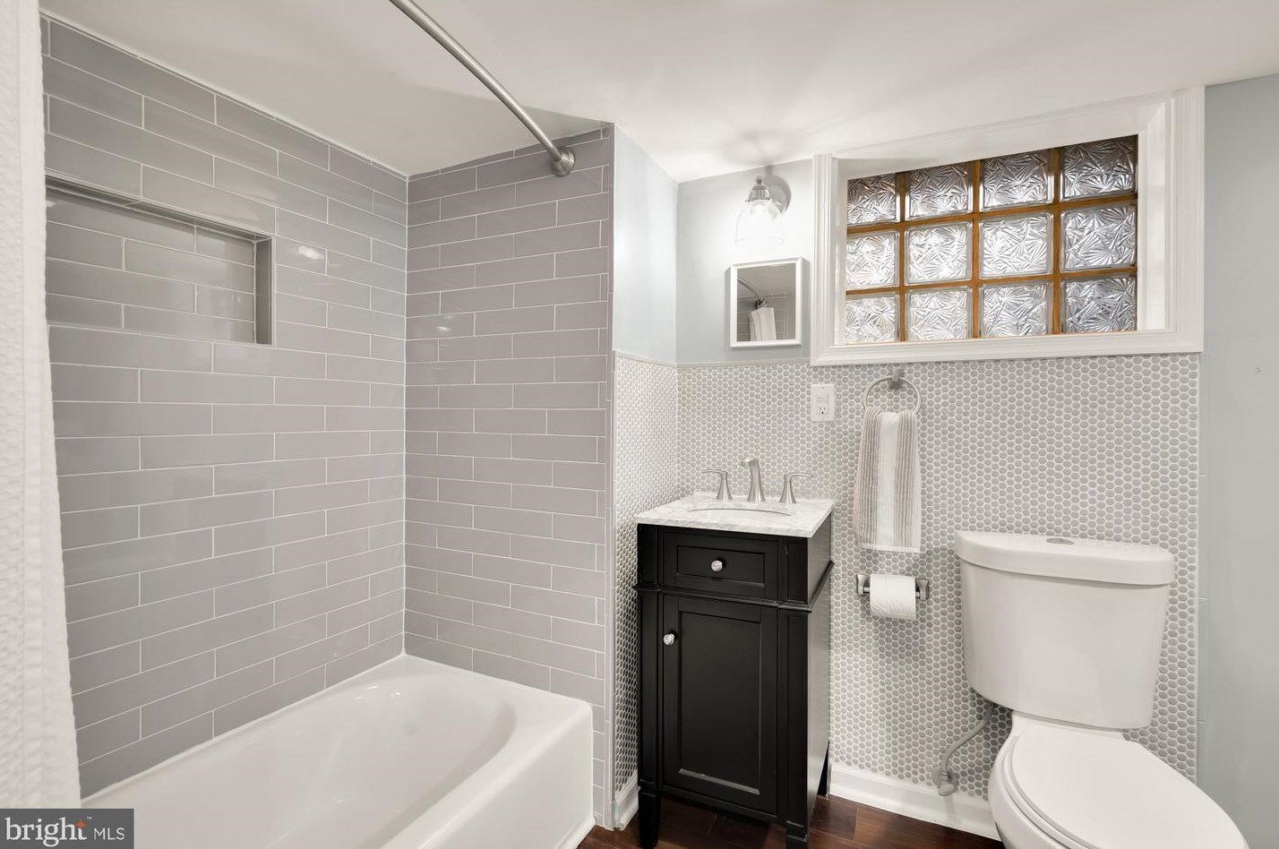 3401 22nd St, Washington DC  20018-2805 exterior