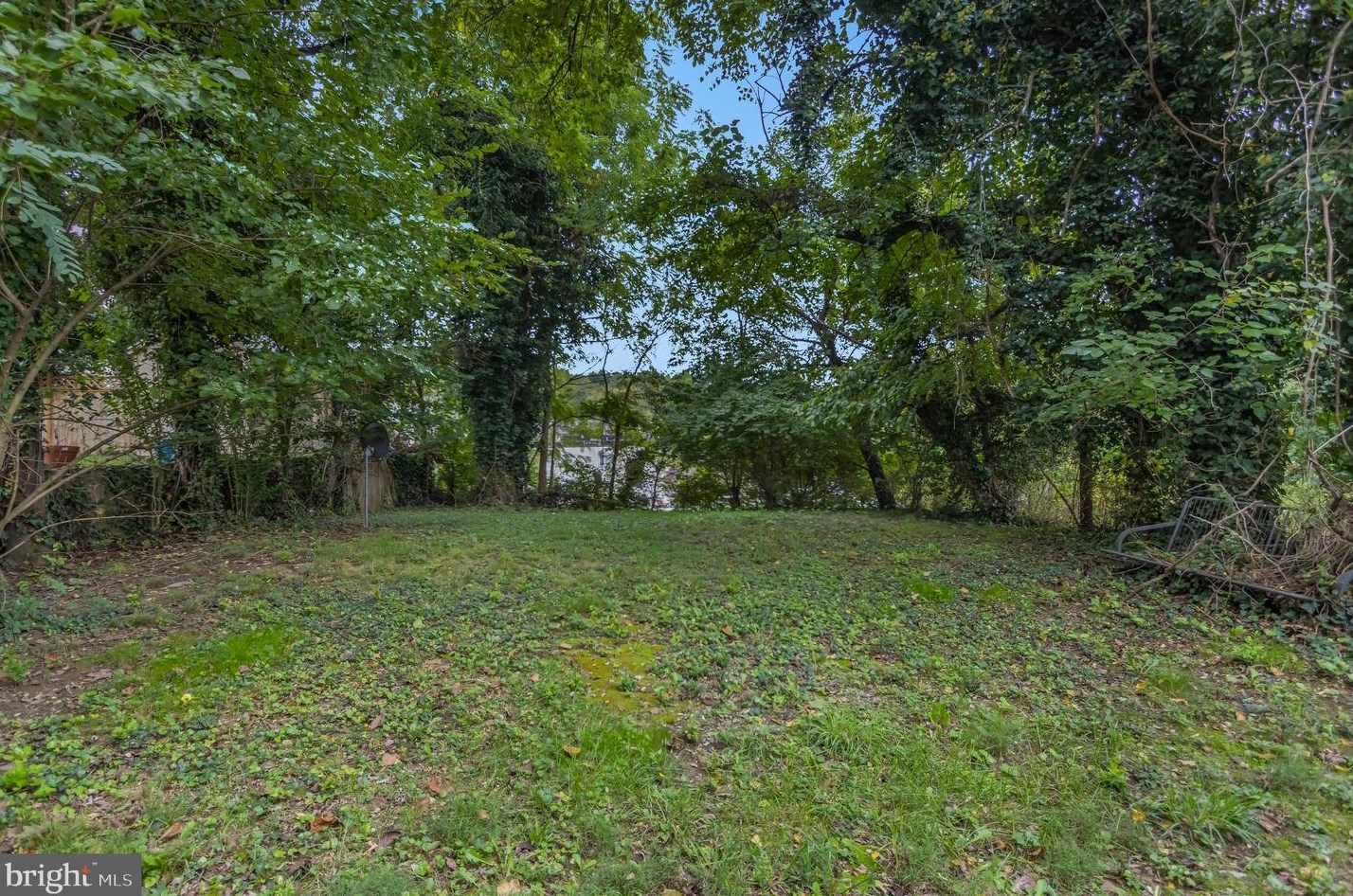 1627 W St, Washington DC  20020-5717 exterior