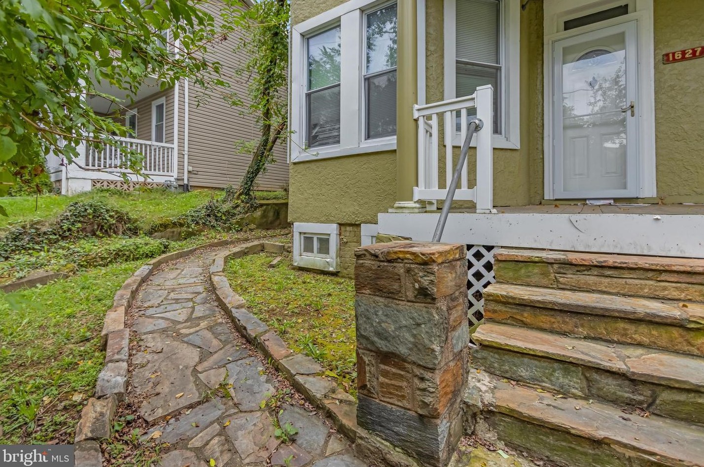 1627 W St, Washington DC  20020-5717 exterior