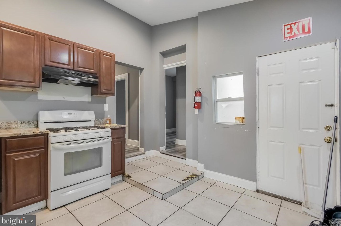 1627 W St, Washington DC  20020-5717 exterior