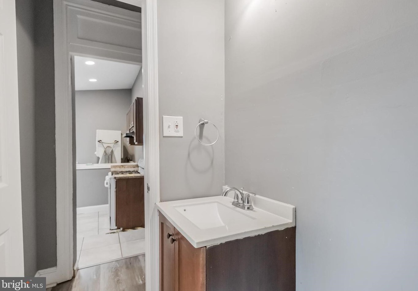 1627 W St, Washington DC  20020-5717 exterior