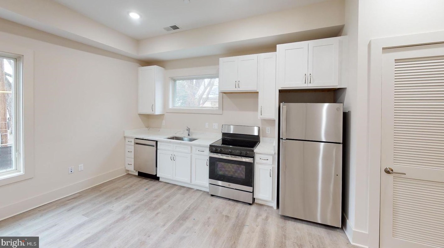 917 Sheridan St Nw #104, Washington, DC 20011