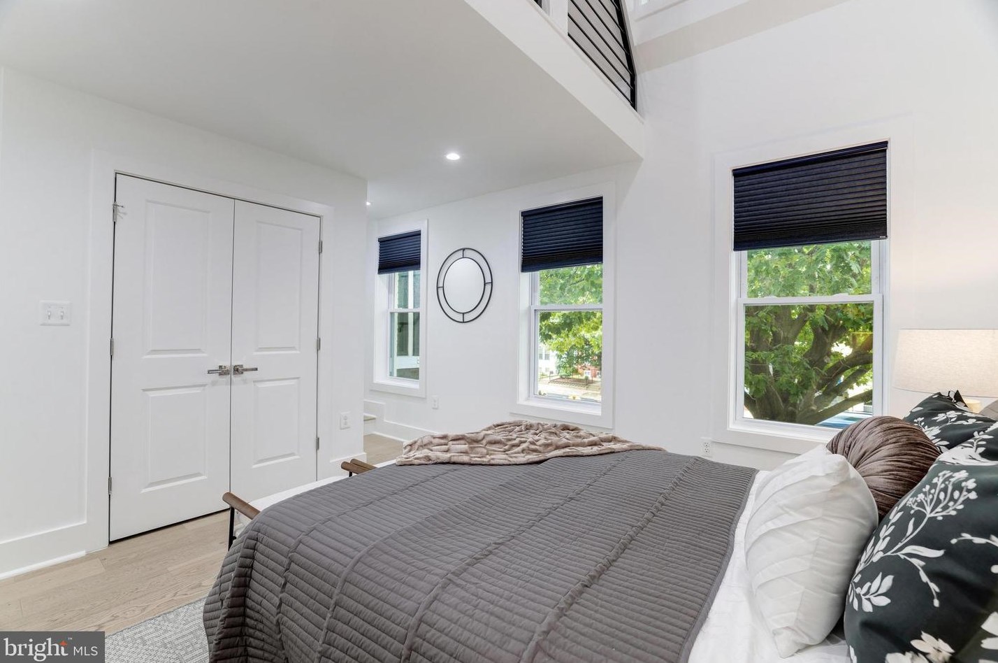 34 New York Ave, Washington DC  20001-1257 exterior