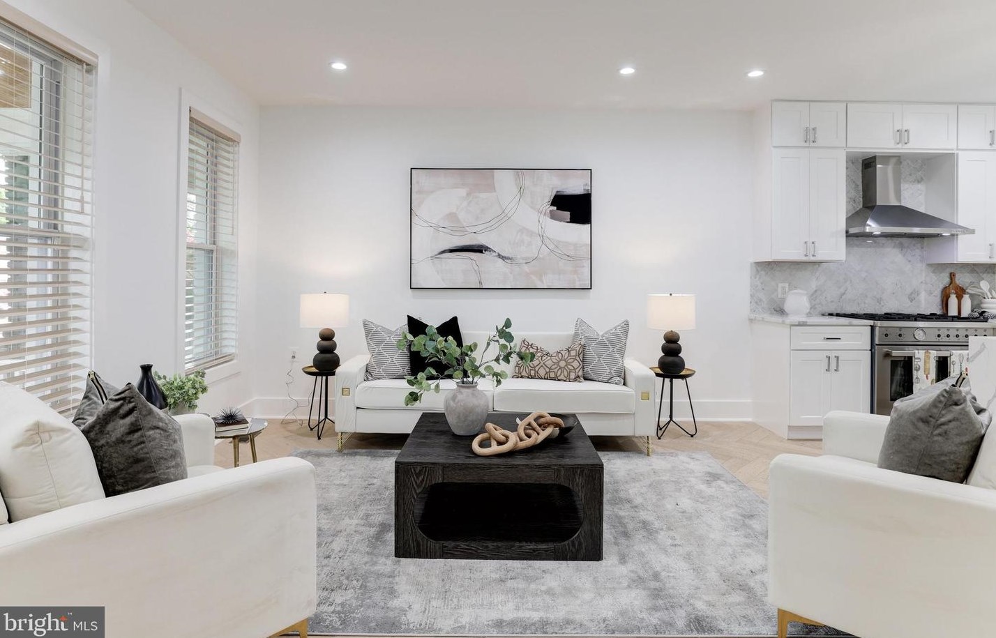 34 New York Ave, Washington DC  20001-1257 exterior