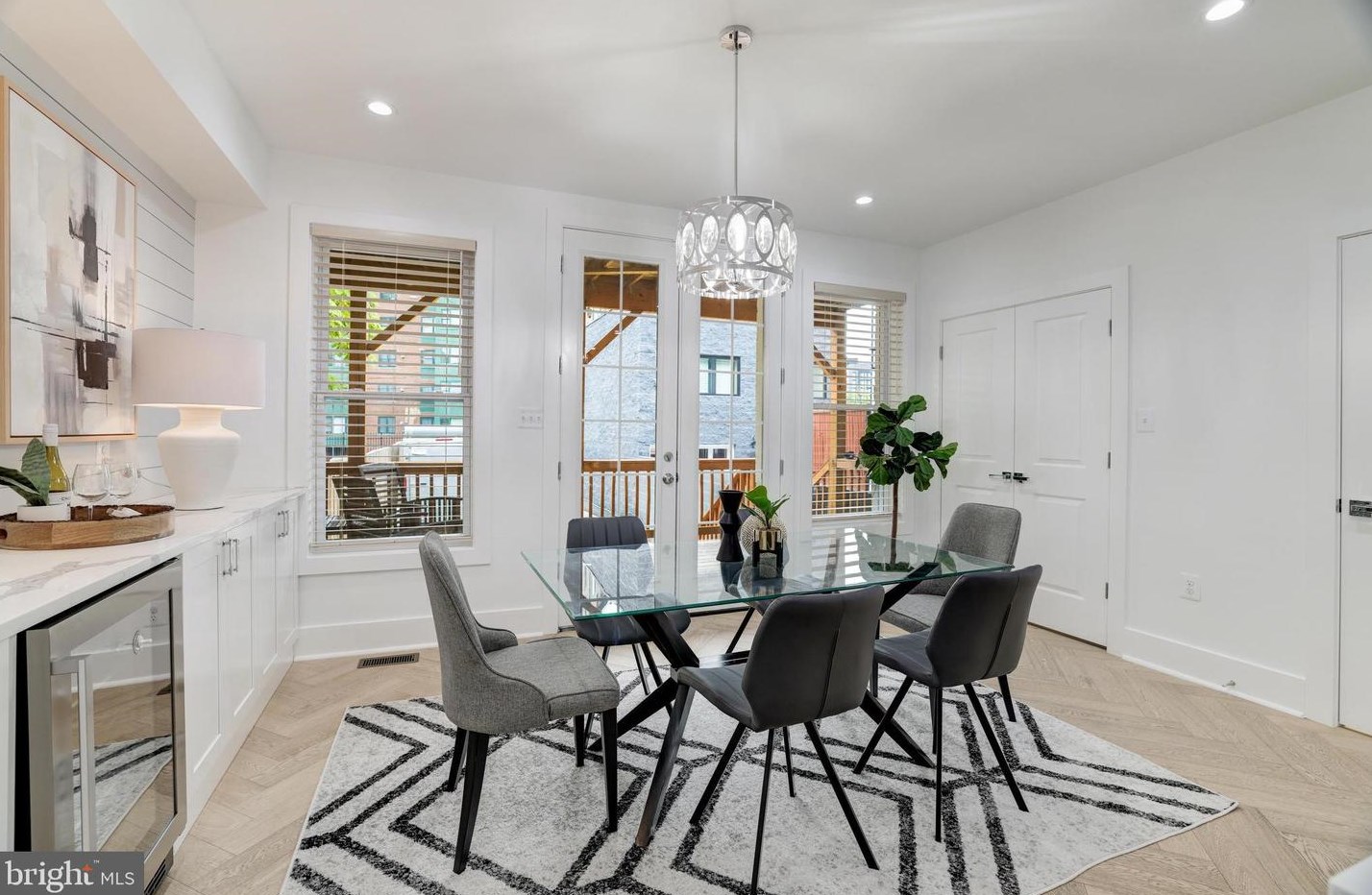 34 New York Ave, Washington DC  20001-1257 exterior