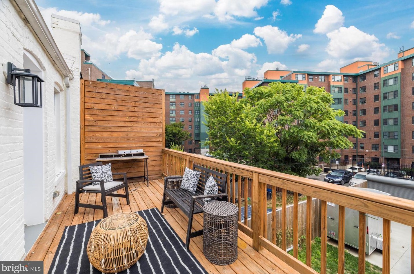 34 New York Ave, Washington DC  20001-1257 exterior