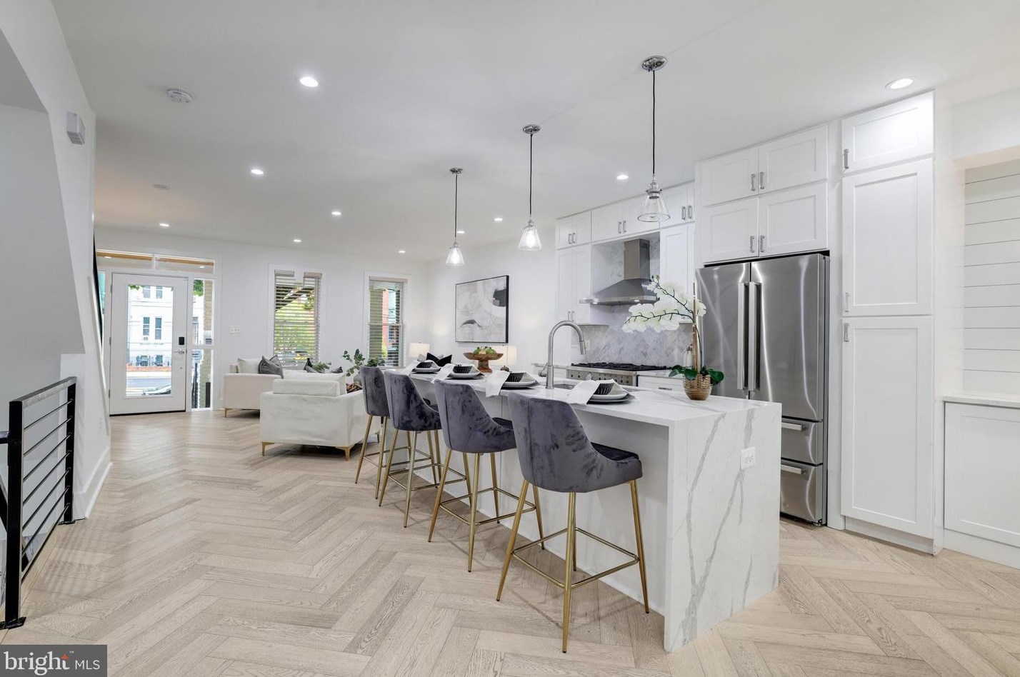 34 New York Ave, Washington DC  20001-1257 exterior