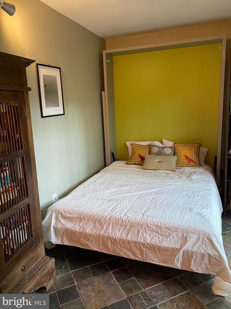 331 I St, Washington DC 20003-3470 exterior