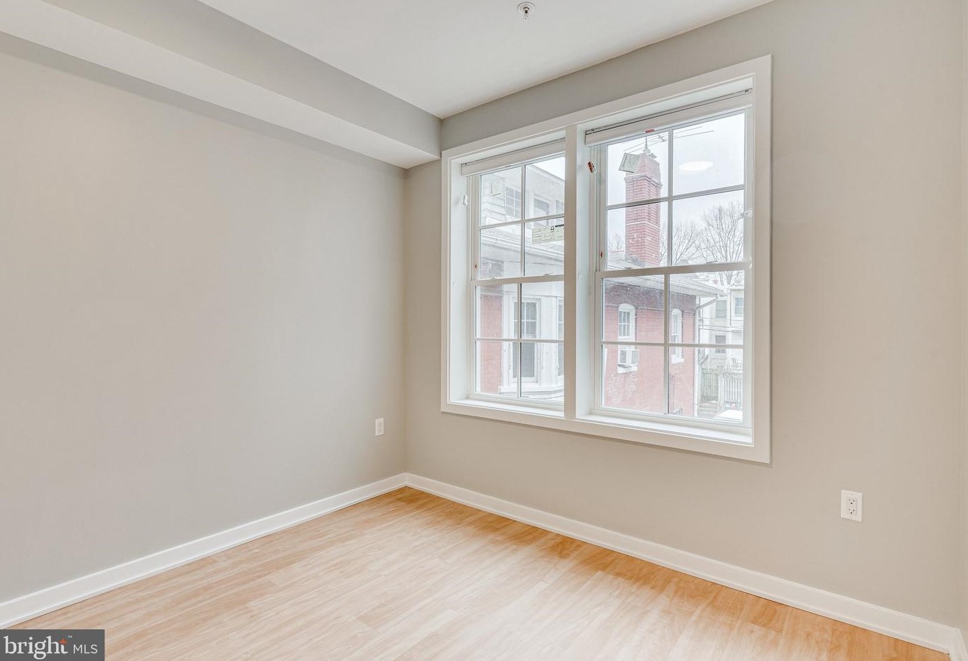 2210 Wisconsin Ave, Washington, DC 20007-4127