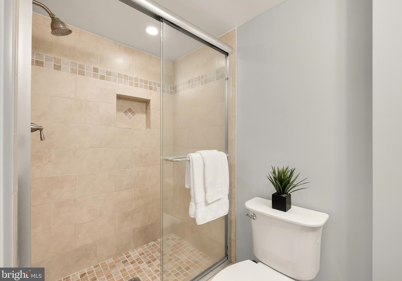 4470 Reservoir Rd, Washington DC 20007-2041 exterior