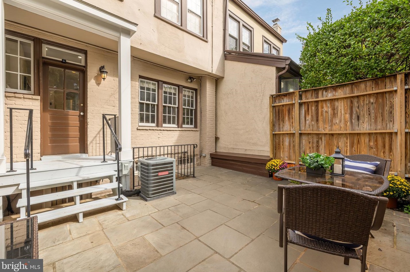 4470 Reservoir Rd, Washington DC 20007-2041 exterior