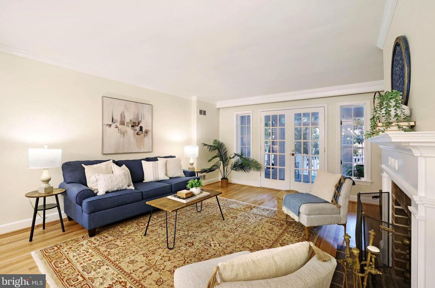 906 New Hampshire Ave, Washington, DC 20037-2301