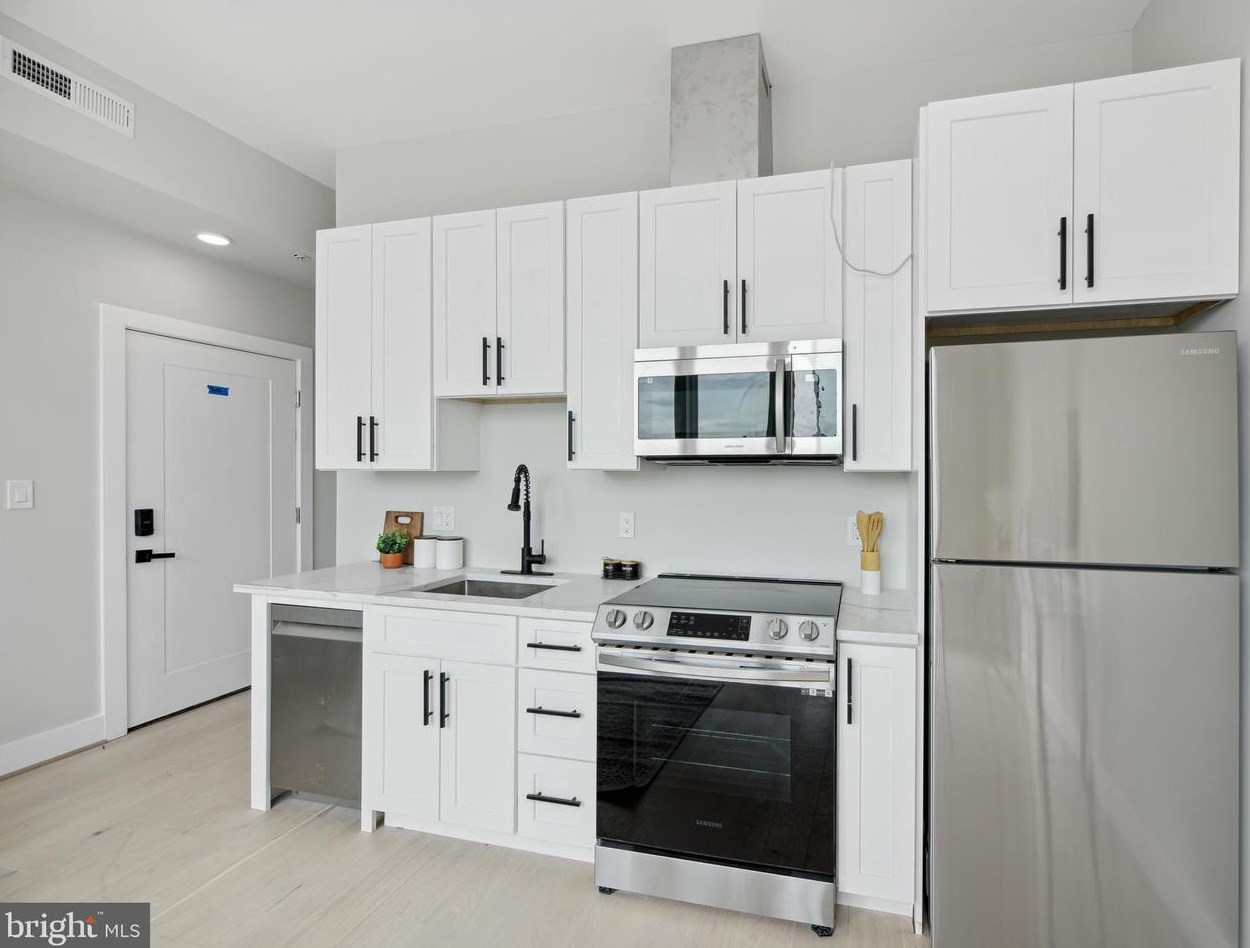 2213 M St Ne #5, Washington, DC 20002