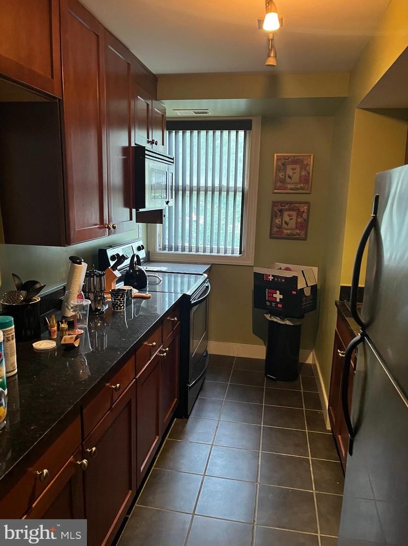 2835 Gainesville St Se #204, Washington, DC 20020