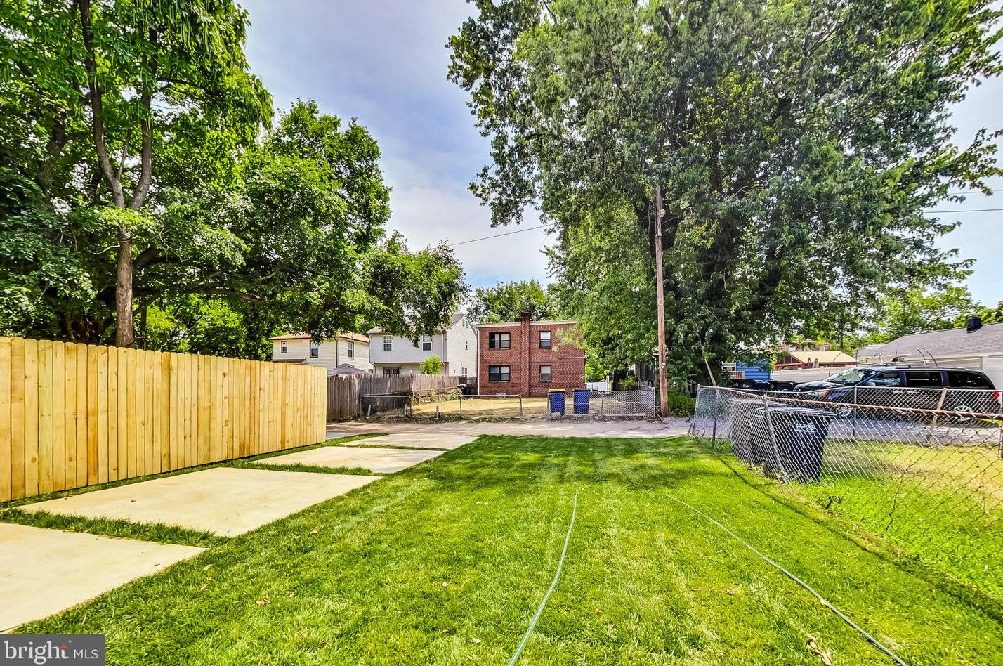 1113 48 St, Washington DC 20007-1553 exterior