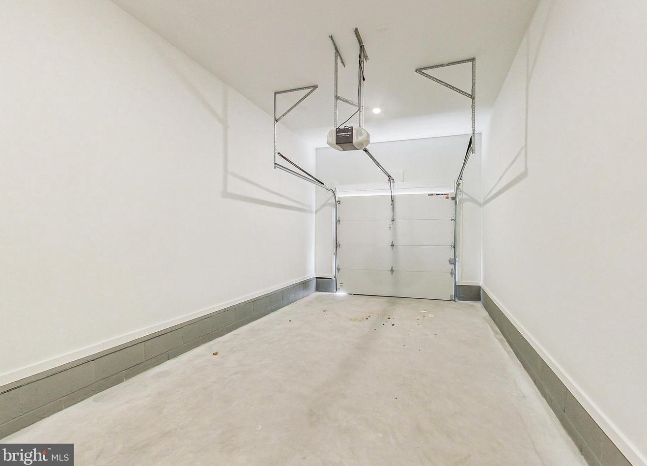 1113 48 St, Washington DC 20007-1553 exterior