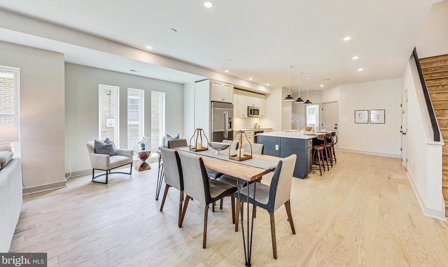 1113 48 St, Washington DC 20007-1553 exterior