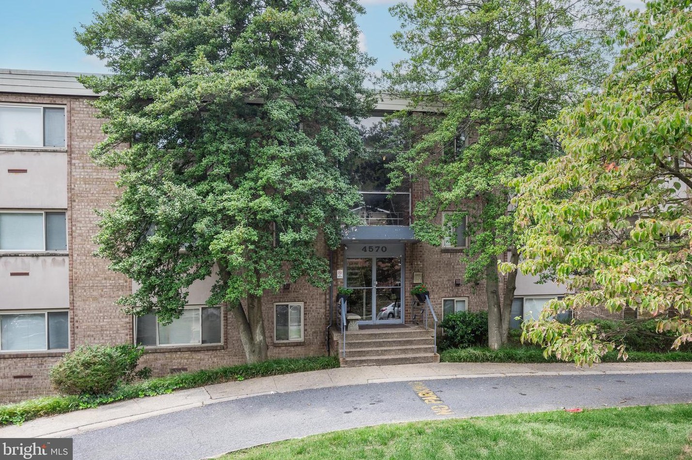 4570 Macarthur Blvd Nw #105, Washington, DC 20007