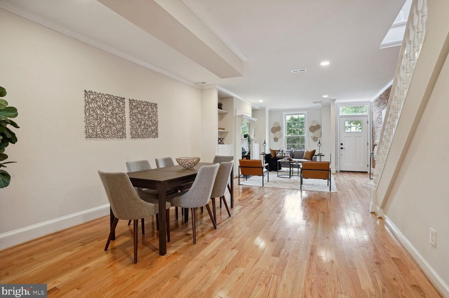 1636 Independence Ave, Washington DC 20003-1637 exterior