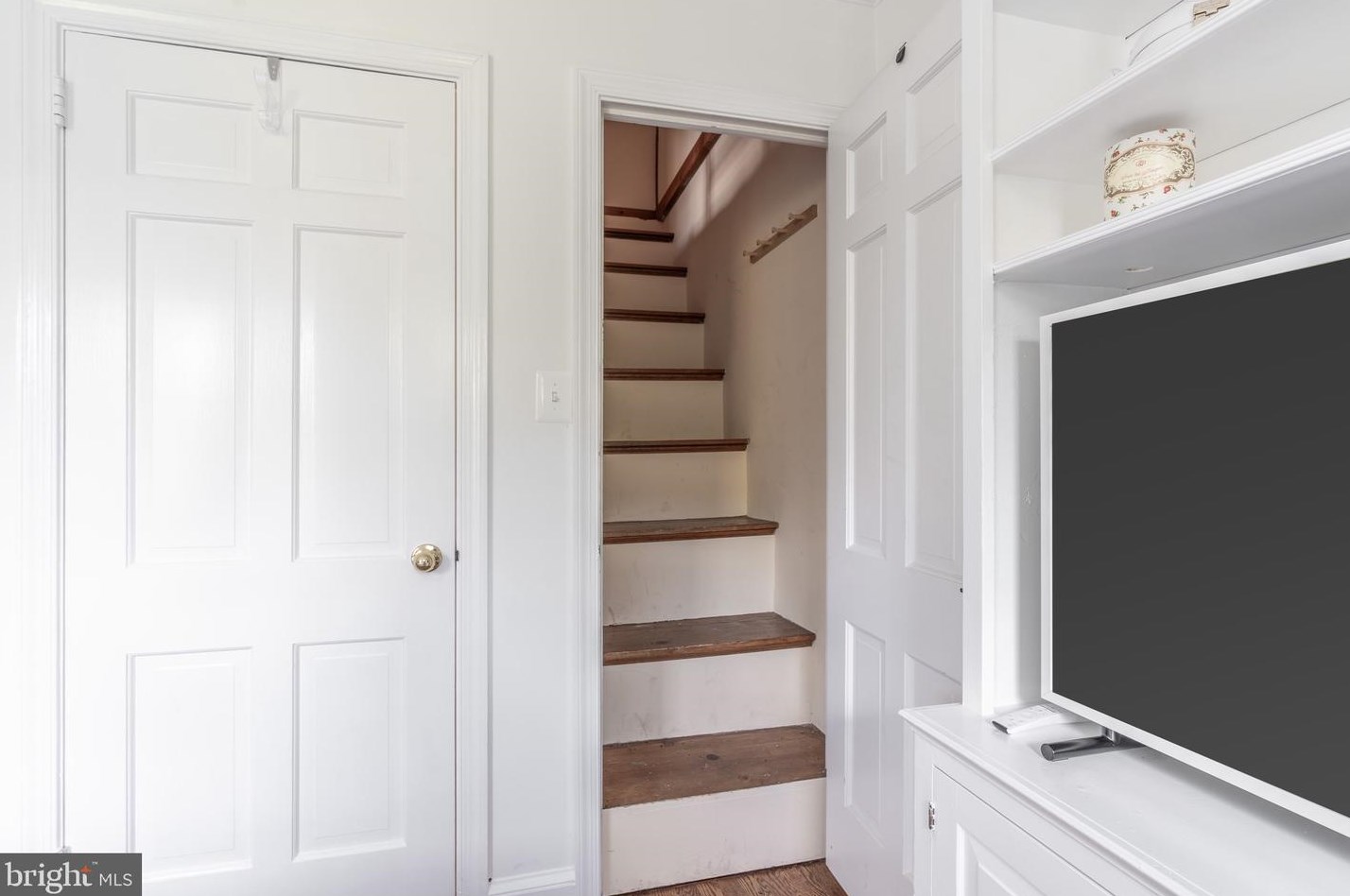 1321 28 St, Washington DC 20007-3101 exterior