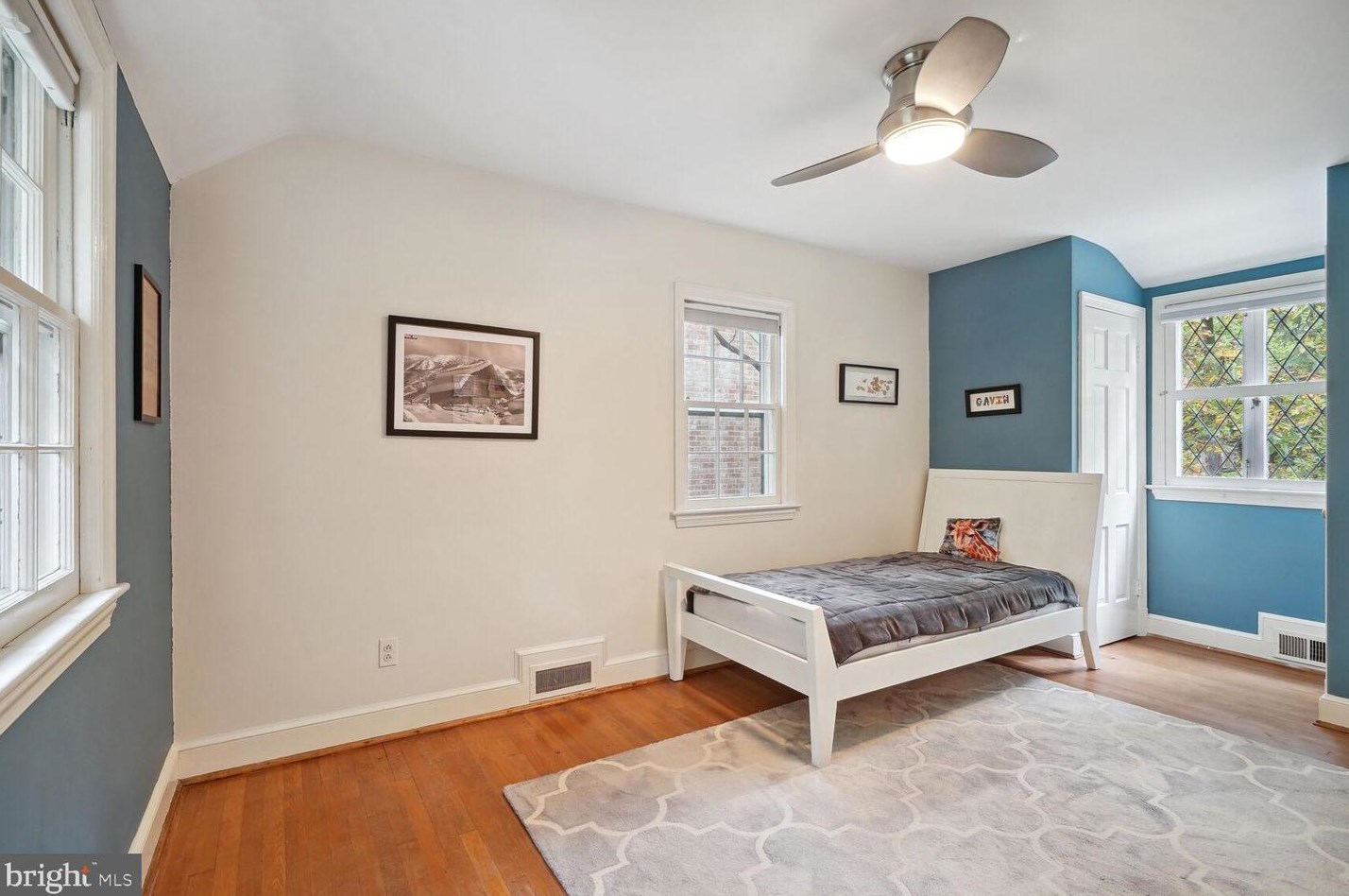 4615 Butterworth Pl, Washington DC 20016-4457 exterior