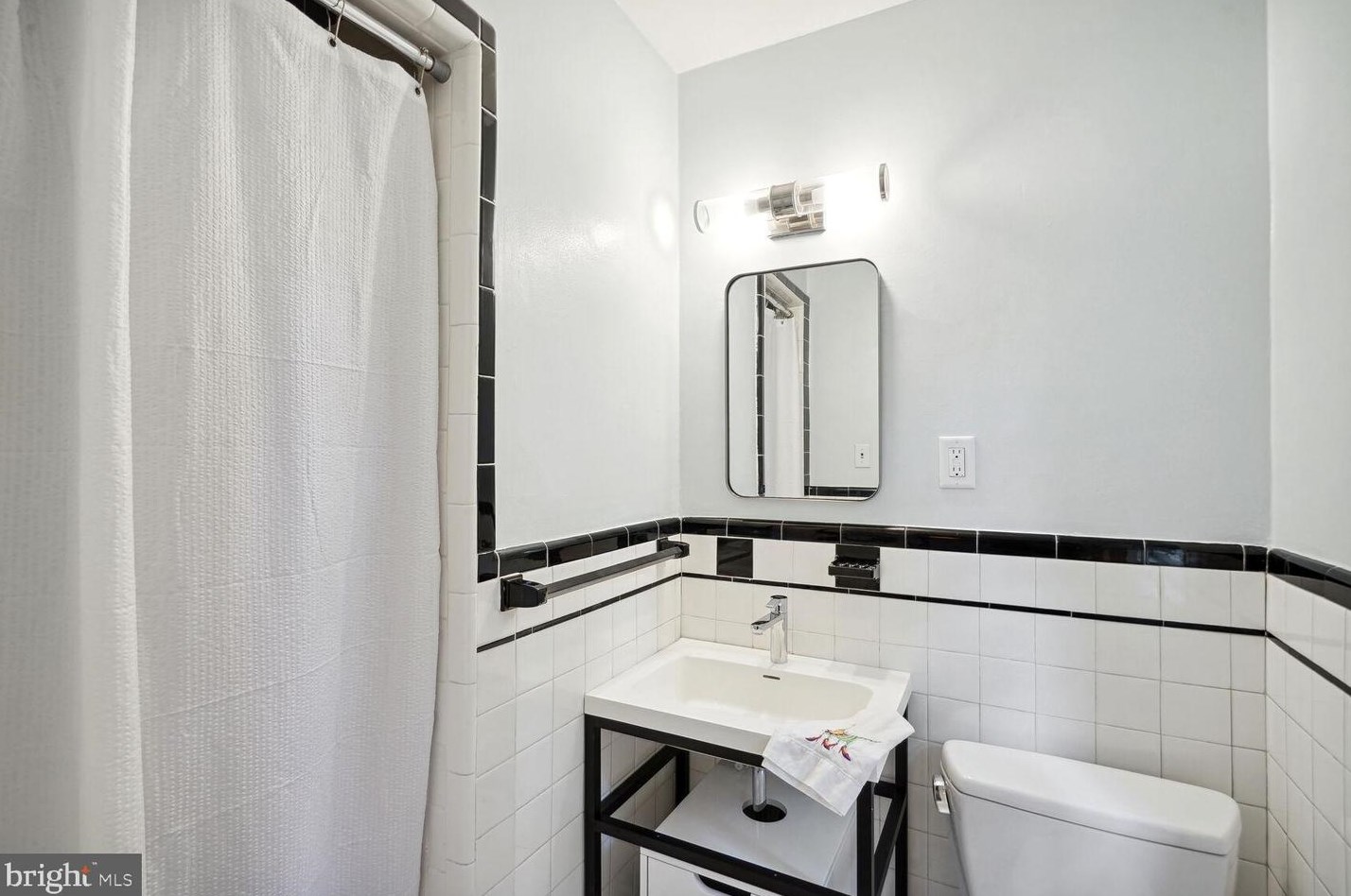 4615 Butterworth Pl, Washington DC 20016-4457 exterior