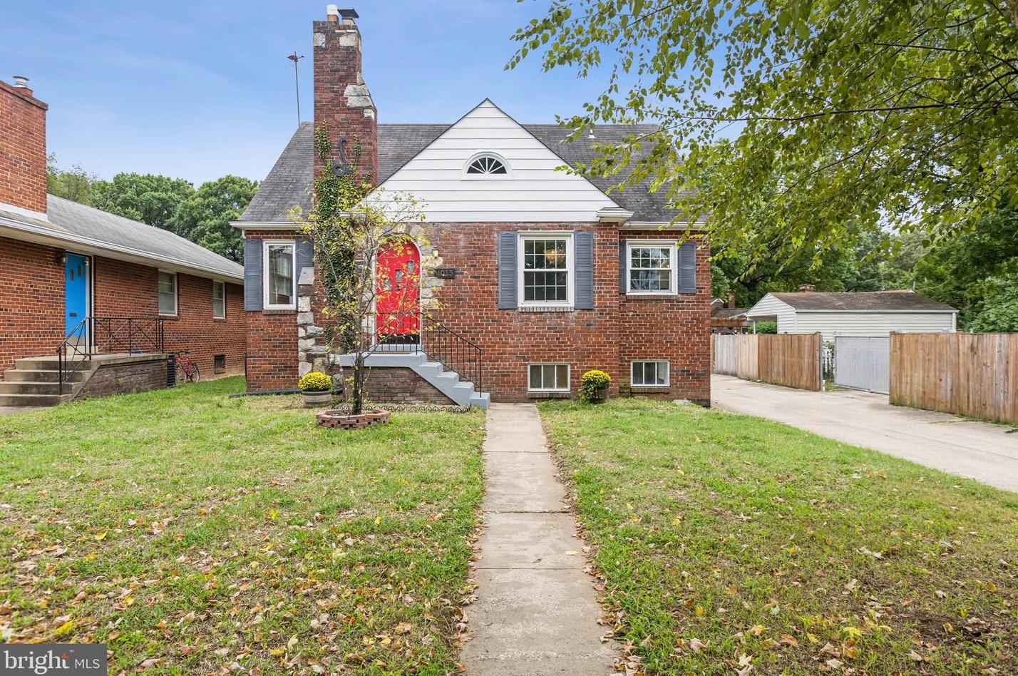 4013 Meade St Ne, Washington, DC 20019