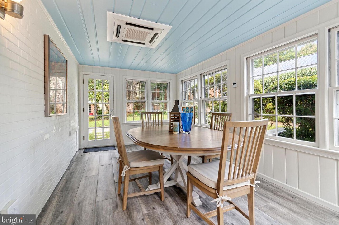 4525 Macomb St, Washington DC 20016-2752 exterior